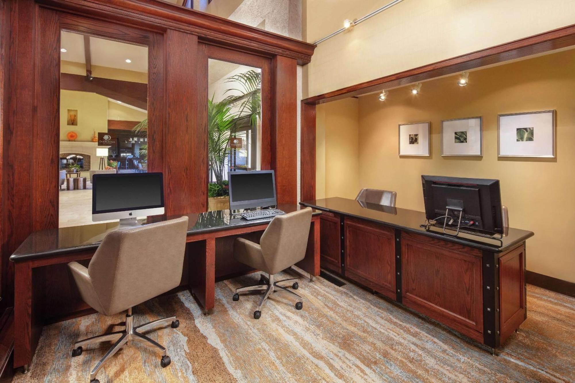 Hotel Doubletree By Hilton Ontario Airport Exterior foto